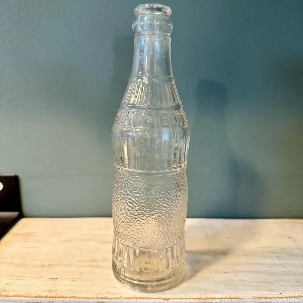 Vintage Norfolk Bottling Co Norfolk, Nebraska Clear Glass Soda Bottle